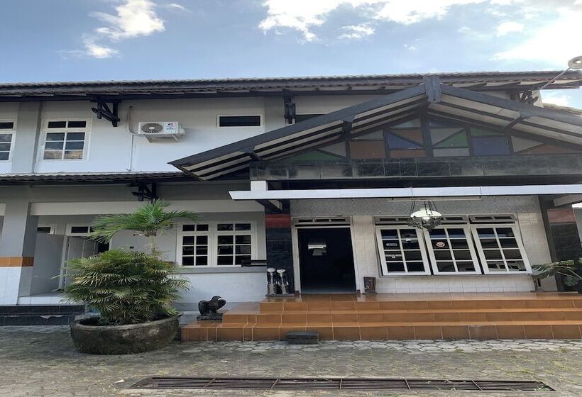 فندق Merak Indah