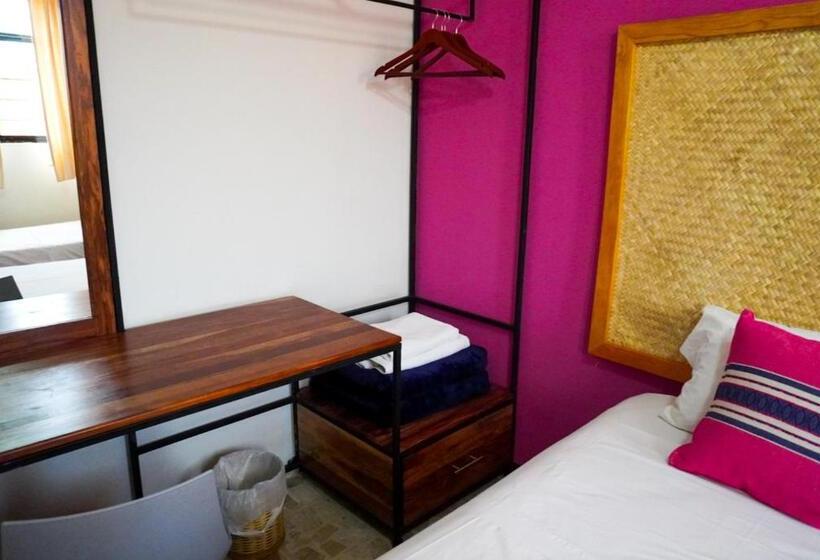 پانسیون Hostal Chocolate Calenda