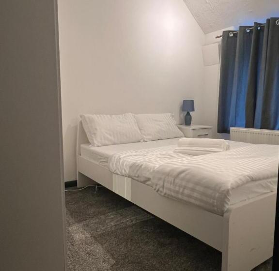 ペンション Nano Rooms Accommodation