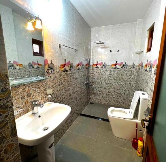 פנסיון Nathaniel S Guest Inn