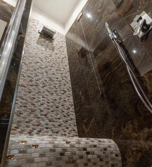 تختخواب و صبحانه Suites Matteotti 57