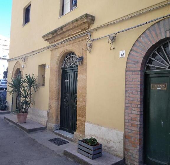 پانسیون Foresteria Del Teatro