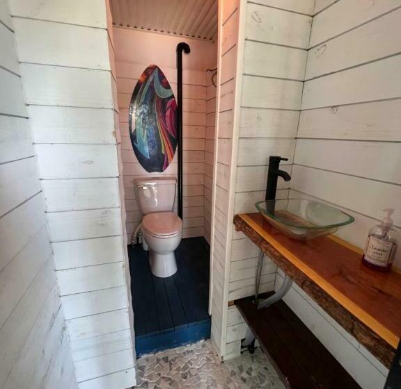 بنسيون Revival Adventures Micro Resort