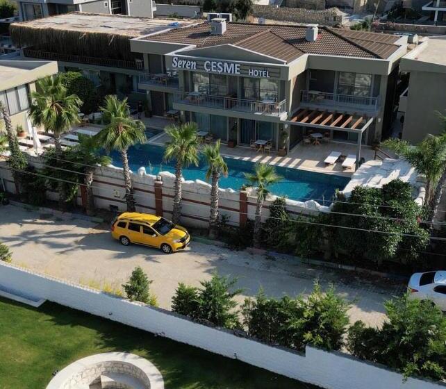 Seren Otel çeşme