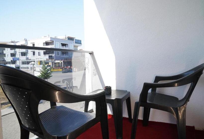 تختخواب و صبحانه Didim Palace