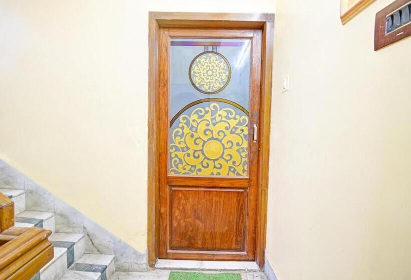 Hotel Collection O The Mughalaes Delicacy