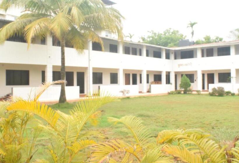 בית מלון כפרי Opulence Resort Awas Alibaug