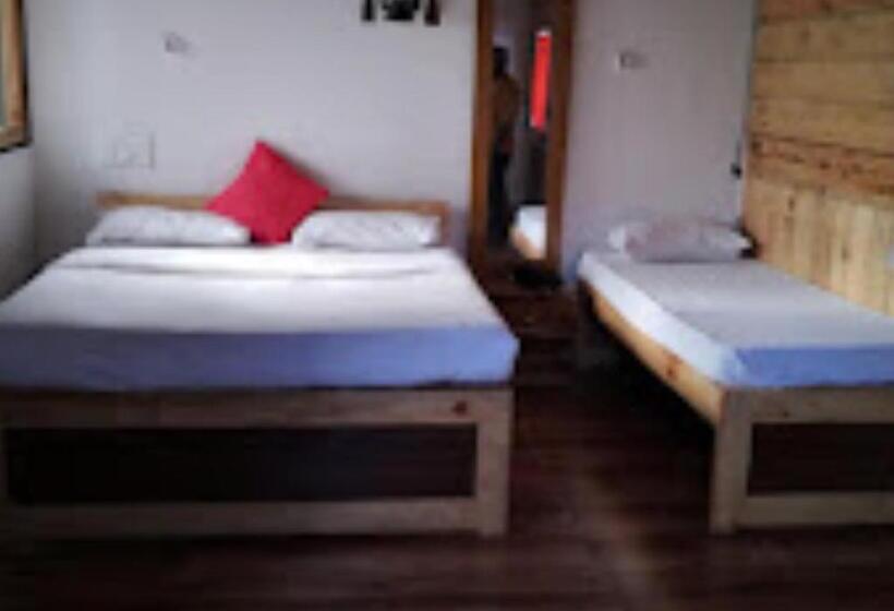 호텔 Kaas Woods Resort, Satara