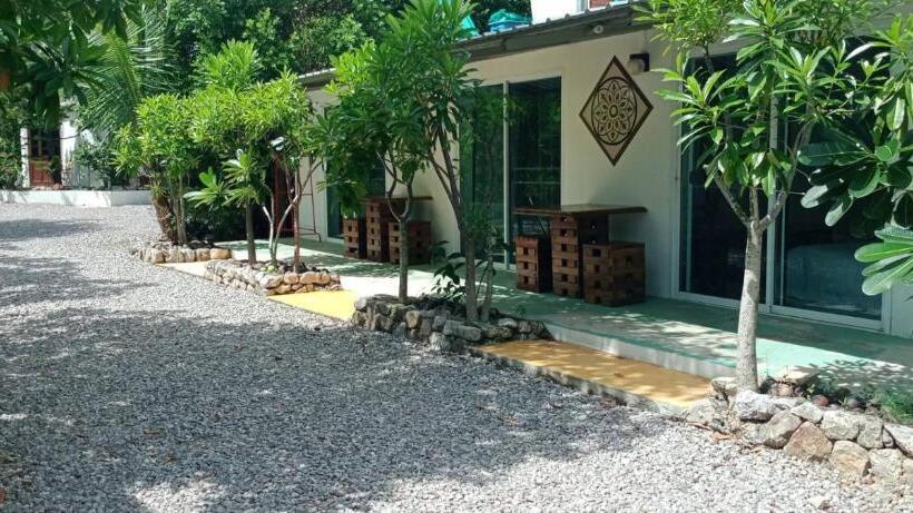 هتل Mem Homestay