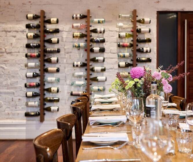 בית מלון כפרי Holiday Inn West Perth, An Ihg