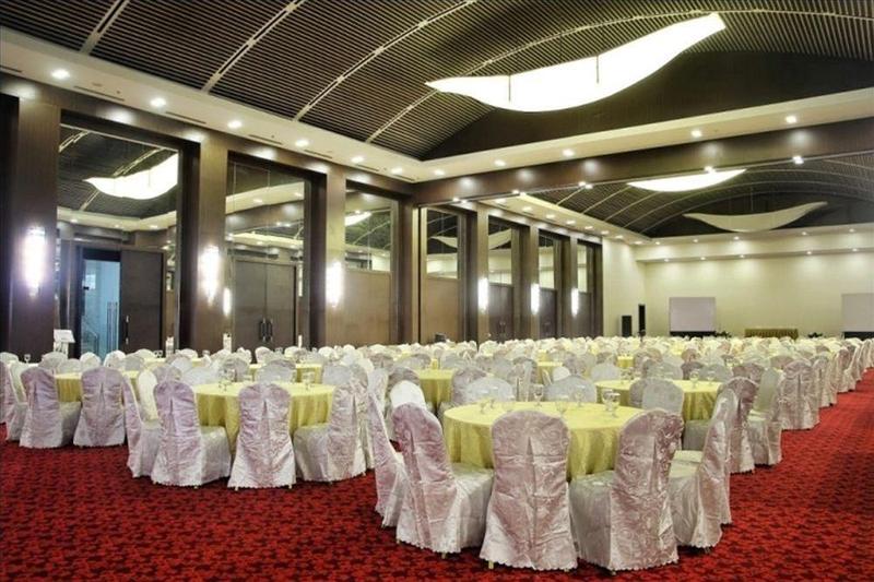 בית מלון כפרי Horison Lampung