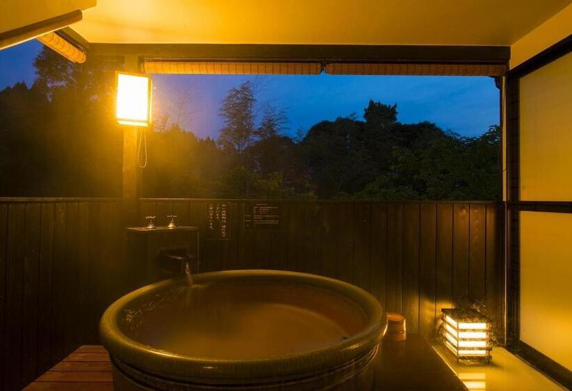 בית מלון כפרי Kirishima Kanko