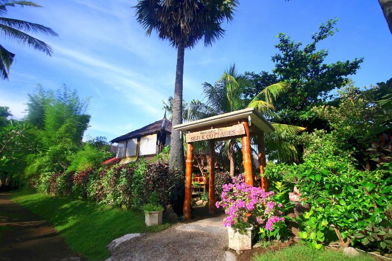 هتل Sejuk Cottages