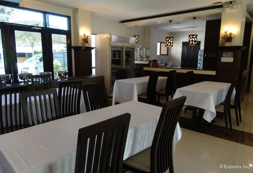 ホテル Peridot Suites