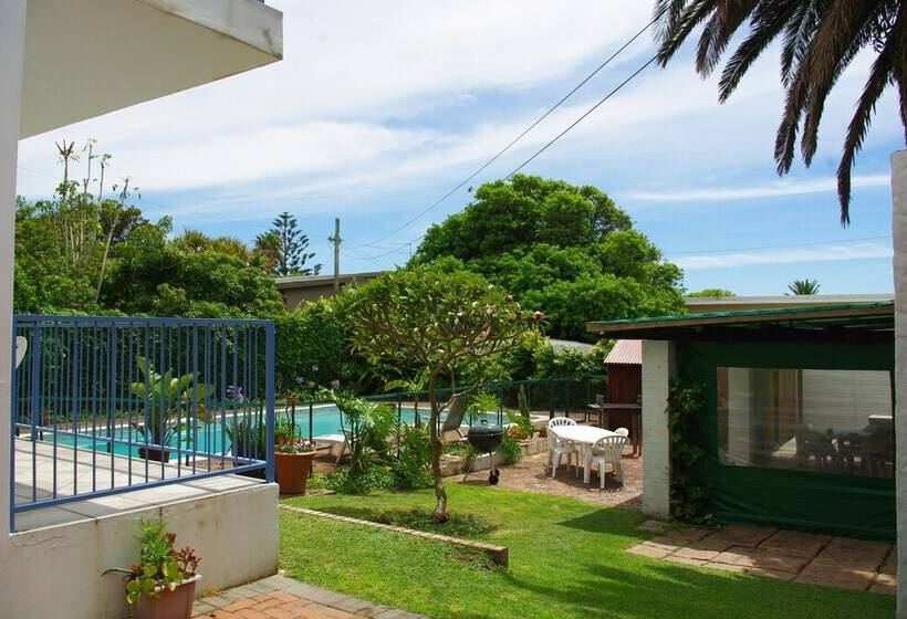 پانسیون Aqua Marine Guest House