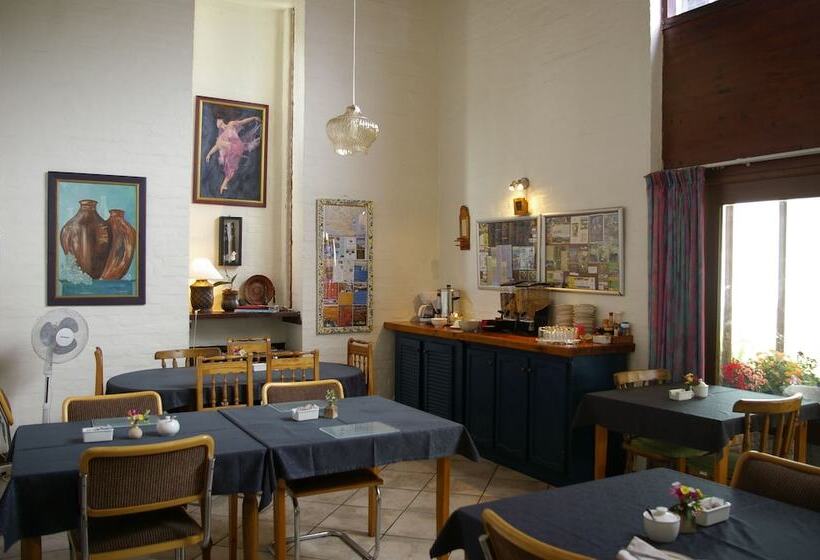 پانسیون Aqua Marine Guest House