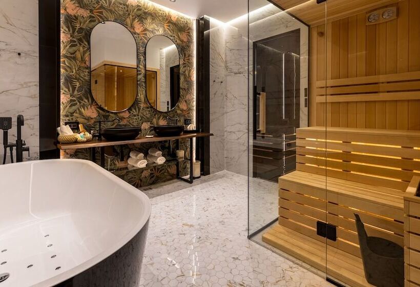 پانسیون One Luxury Suites