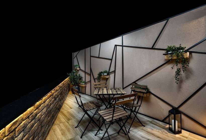 پانسیون One Luxury Suites