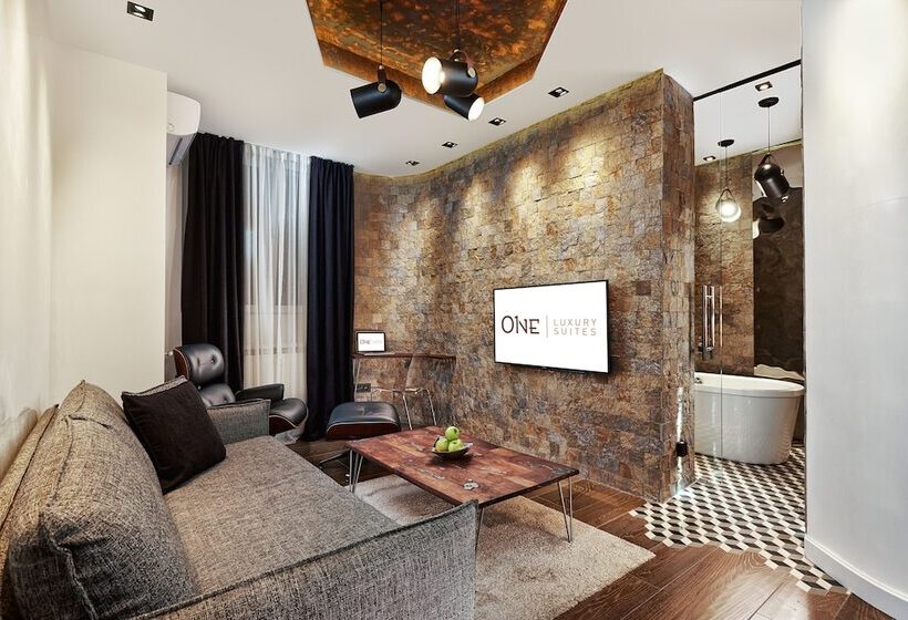 پانسیون One Luxury Suites