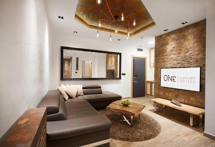 پانسیون One Luxury Suites