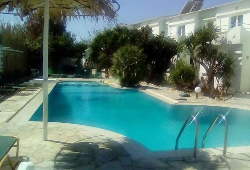 Seashell Apartments