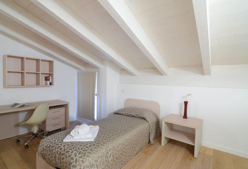 Sirmione Halldis Apartments