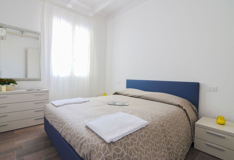 Sirmione Halldis Apartments