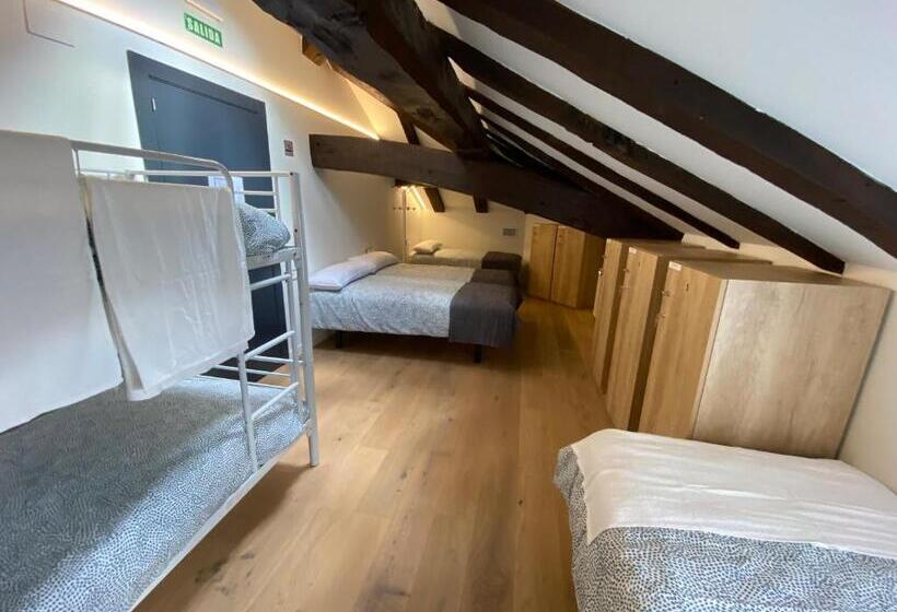 Albergue Turístico De Eugi