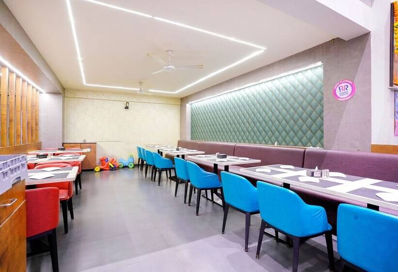 Fabhotel Prime Ajinkya Residency