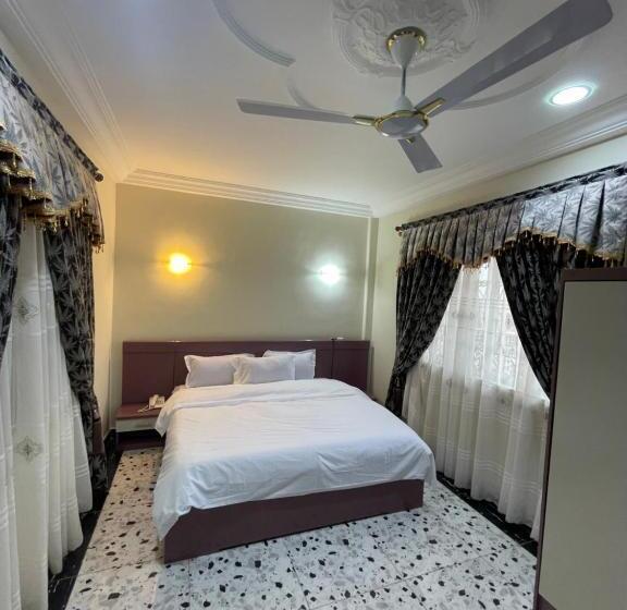 住宿加早餐  George Vee Hotel Ltd