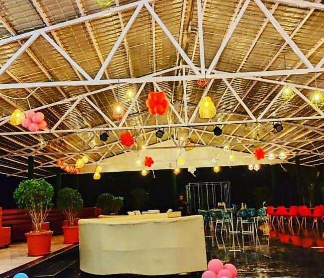 فندق Green Valley Resort