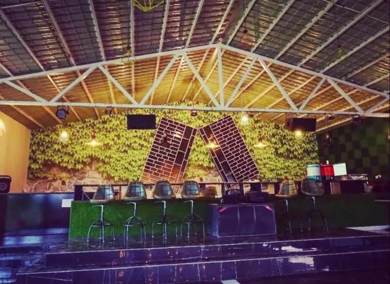 فندق Green Valley Resort