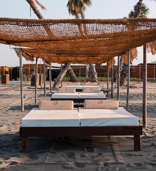 هتل Valerio Resort Beach Club