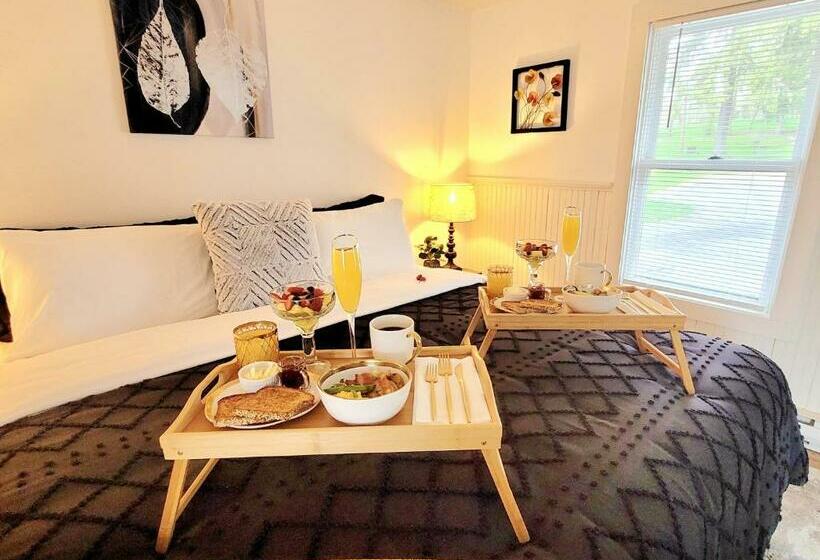 ユースホステル Pump House Inn & Spa