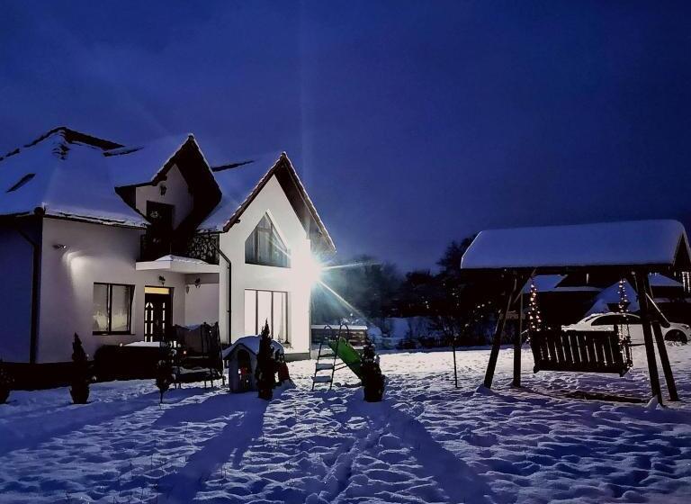 בית מלון כפרי Agropensiunea La Bunici