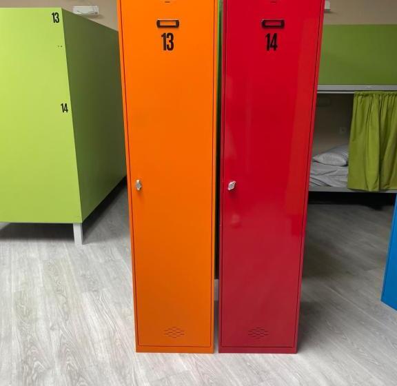 هتل Hostel Llanes