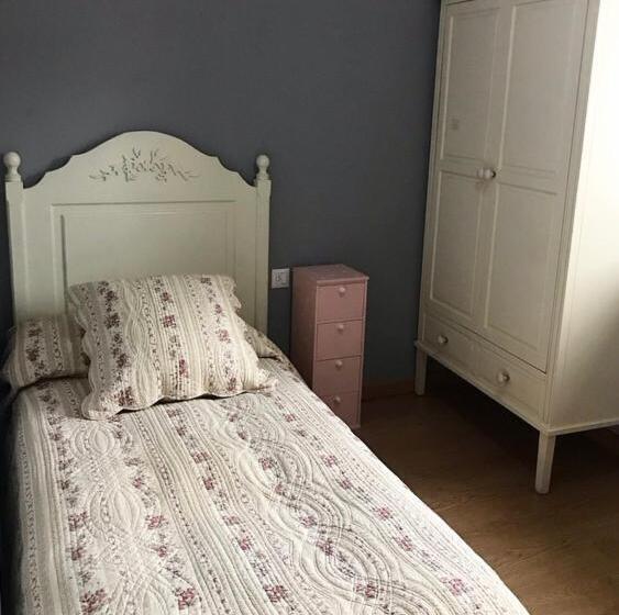 فندق Hostel El Jardin