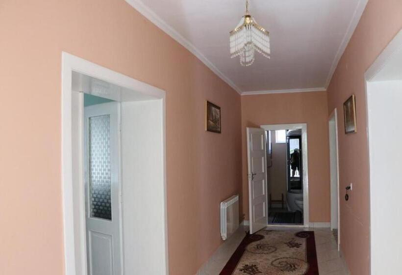 ペンション садиба анна   термальні води косино