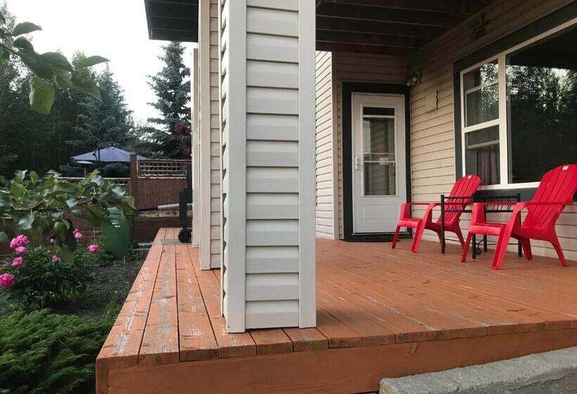 بنسيون 民宿ann S House In Calgary