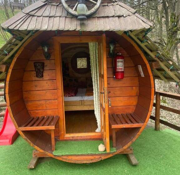 פנסיון Cabana Noah