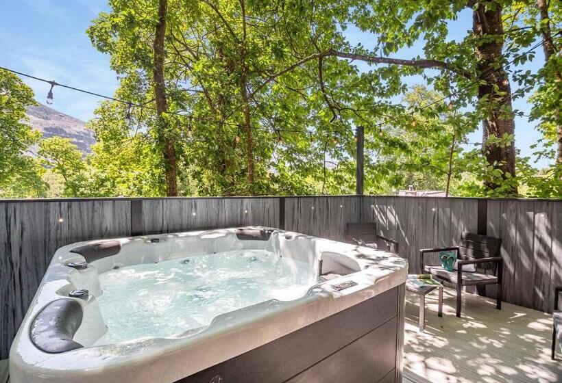 אתר נופש Ogwen Bank Caravan And Lodge Park