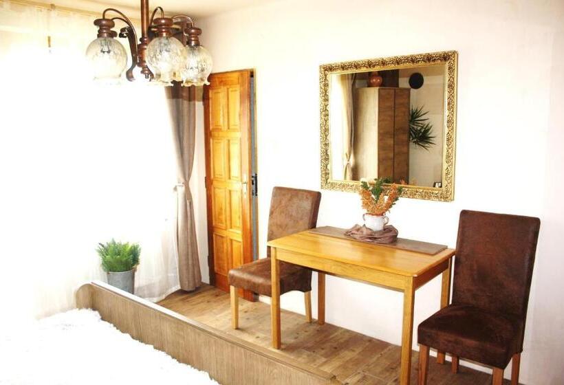 تختخواب و صبحانه Penzion Svojše