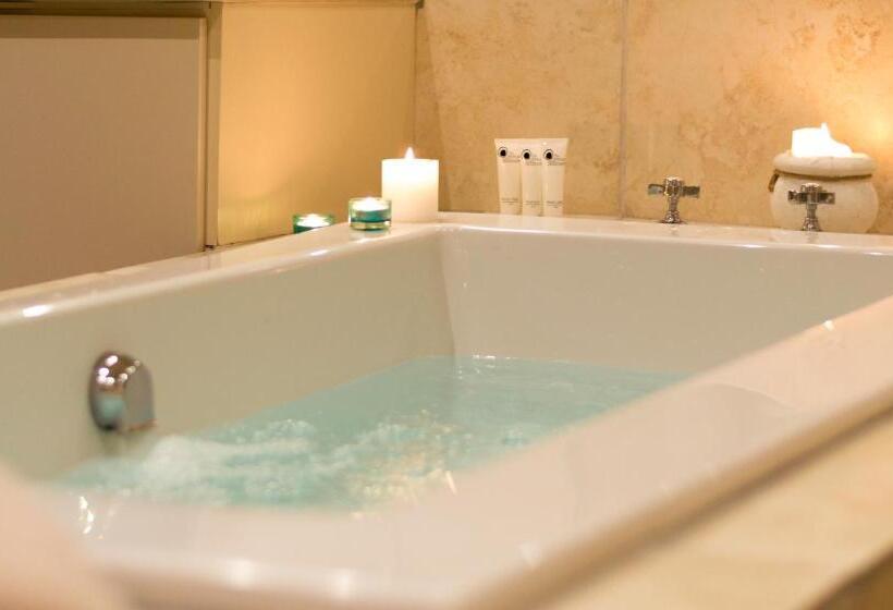 مبيت وإفطار Arum Hill Lodge