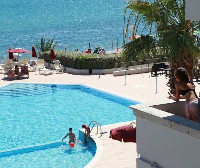فندق فئة نجمة واحدة Club Esse Costa Dello Ionio