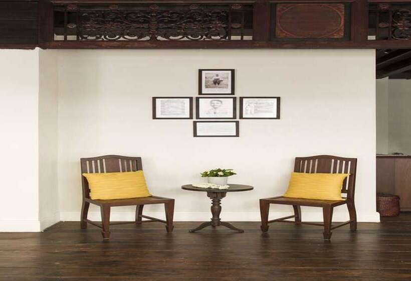 ホテル Baan Luang Rajamaitri Historic Inn