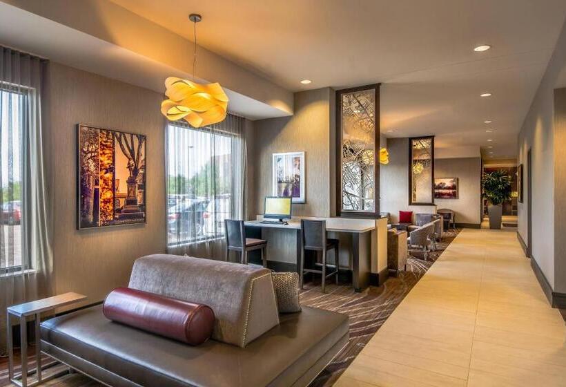 هتل Residence Inn By Marriott Charlottesville Downtown
