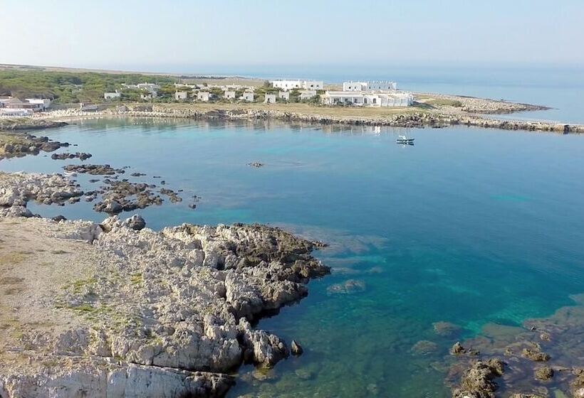 هتل Villaggio Approdo Di Ulisse