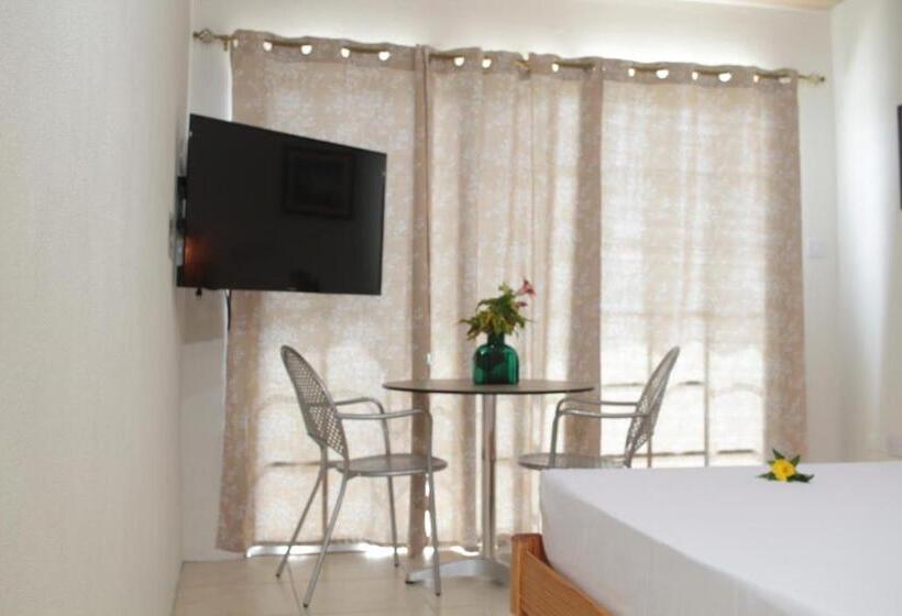 Spring Hotel Bequia