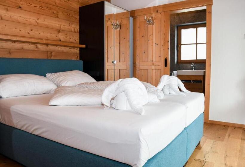 Astn Hütten Residenz Waldsicht Königsleiten   Ferienwohnungen