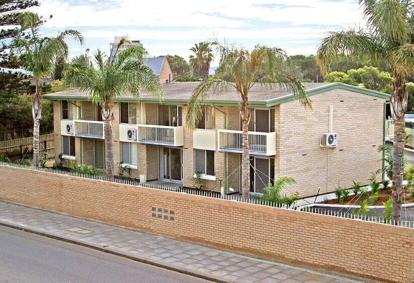 Como Apartments   Geraldton